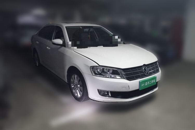 Used Volkswagen Lavida 2014 1.4 TSI DSG BlueMotion Technology Version Front Right 45 Deg