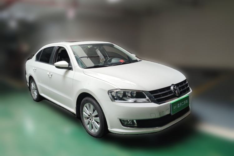 Used Volkswagen Lavida 2014 1.6L Automatic Sport Edition Front Right 45 Deg