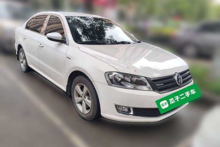 Used Volkswagen Lavida 2014 1.4 TSI DSG BlueMotion Technology Version Front Right 45 Deg