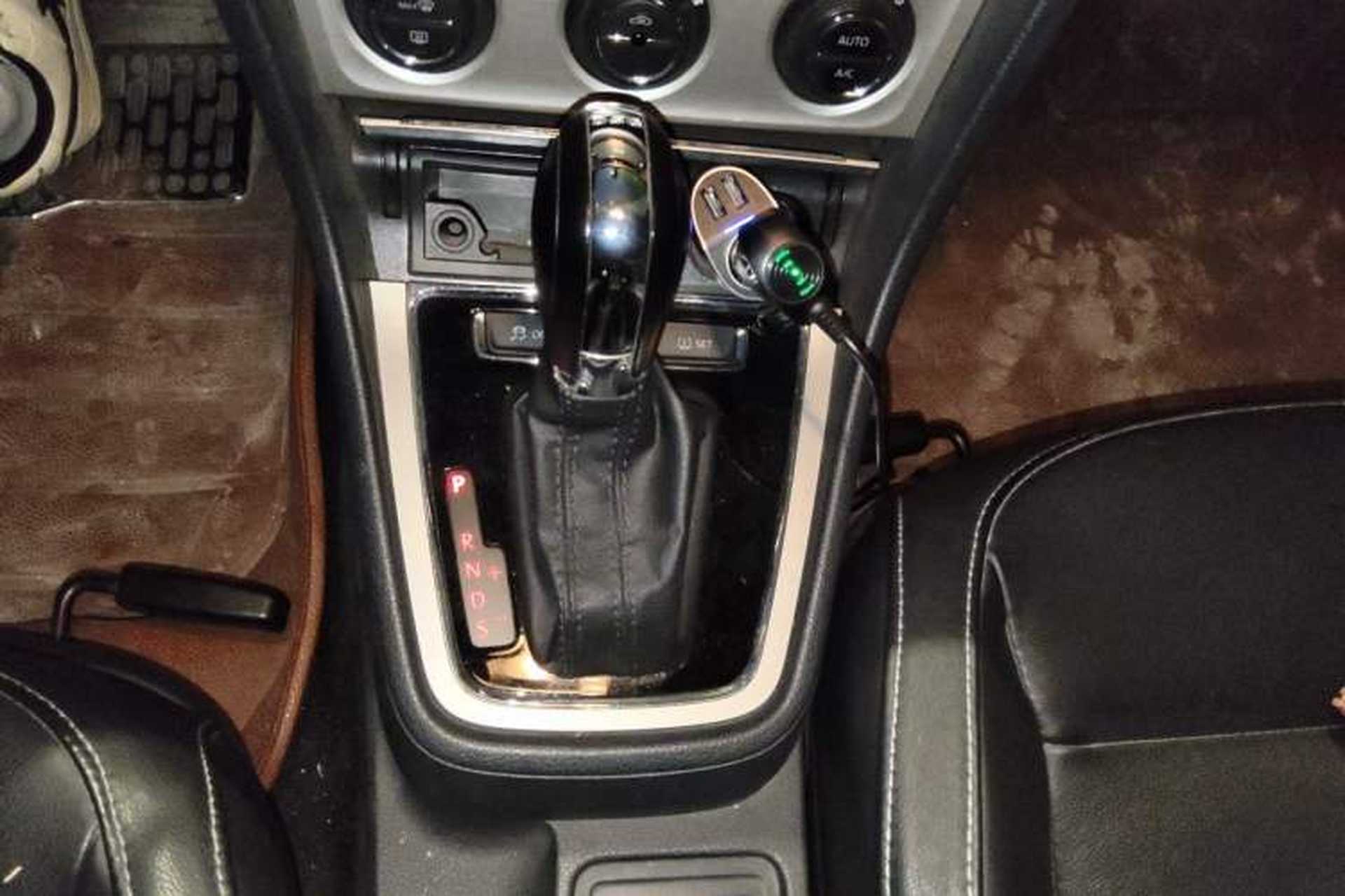 Used Volkswagen Lavida 2014 1.4TSI DSG 30th Anniversary Edition Gear Lever