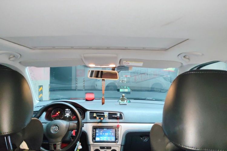 Used Volkswagen Lavida 2014 1.6L Automatic Sport Edition Headliner