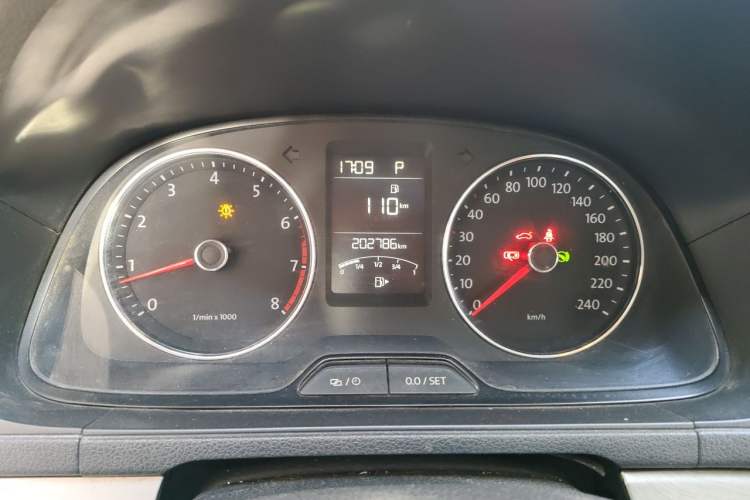 Used Volkswagen Lavida 2014 1.4 TSI DSG BlueMotion Technology Version Instrument Cluster