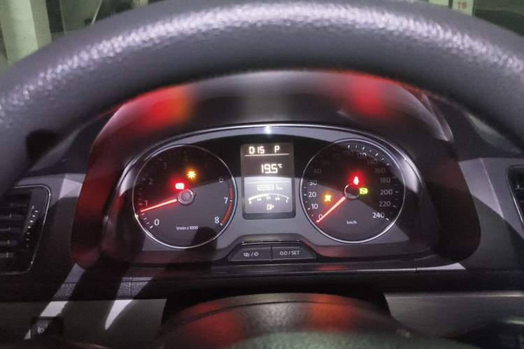 Used Volkswagen Lavida 2014 1.4 TSI DSG BlueMotion Technology Version Instrument Cluster