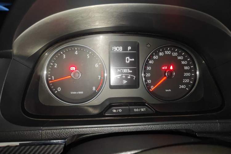 Used Volkswagen Lavida 2014 1.4TSI DSG Sport Edition Instrument Cluster