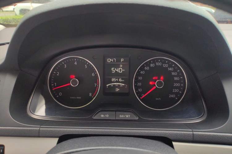Used Volkswagen Lavida 2014 1.4 TSI DSG BlueMotion Technology Version Instrument Cluster