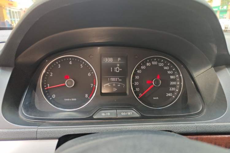 Used Volkswagen Lavida 2014 1.4 TSI DSG BlueMotion Technology Version Instrument Cluster