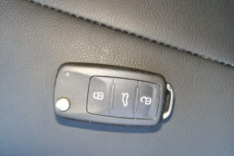 Used Volkswagen Lavida 2014 1.4 TSI DSG BlueMotion Technology Version Interior 1