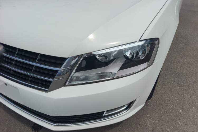 Used Volkswagen Lavida 2014 1.4 TSI DSG BlueMotion Technology Version Left Front Headlight