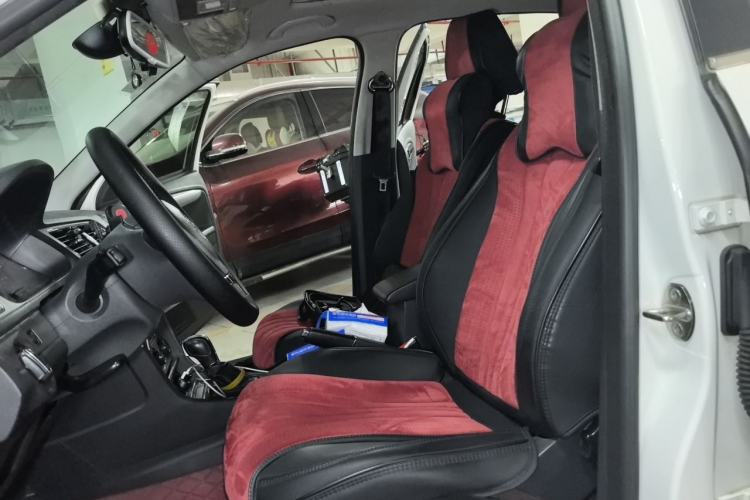 Used Volkswagen Lavida 2014 1.6L Automatic Sport Edition Left Front Seat