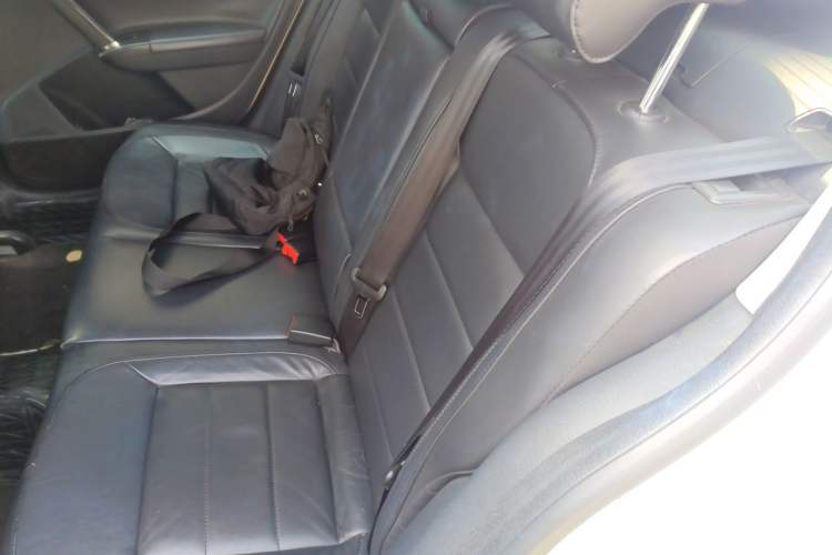 Used Volkswagen Lavida 2014 1.6L Automatic Sport Edition Left Rear Seat