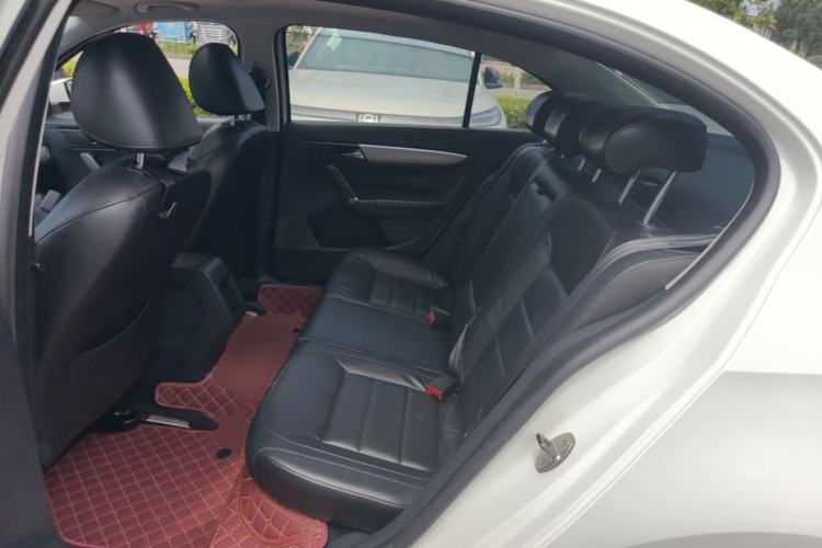 Used Volkswagen Lavida 2014 1.4 TSI DSG BlueMotion Technology Version Left Rear Seat