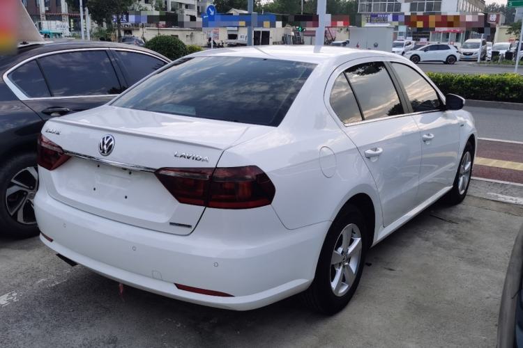 Used Volkswagen Lavida 2014 1.4 TSI DSG BlueMotion Technology Version Rear Right 45 Deg