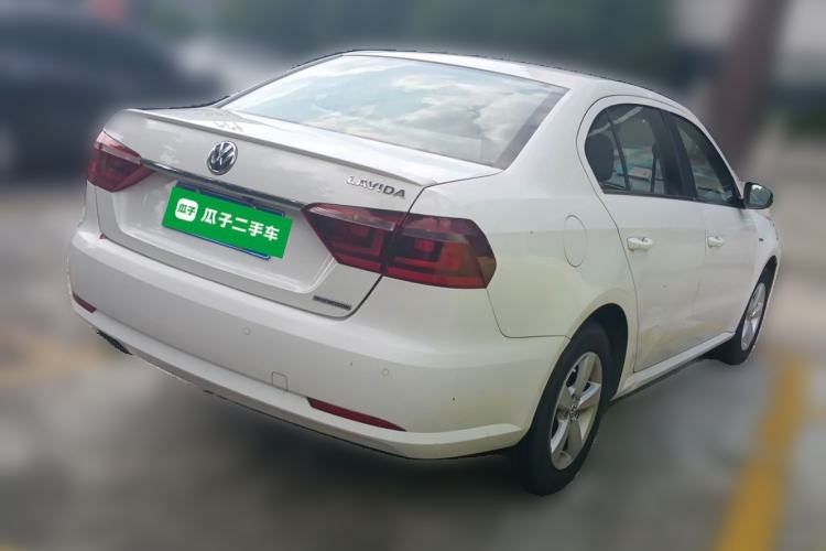 Used Volkswagen Lavida 2014 1.4 TSI DSG BlueMotion Technology Version Rear Right 45 Deg