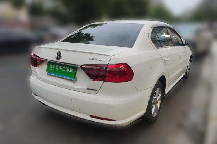Used Volkswagen Lavida 2014 1.4 TSI DSG BlueMotion Technology Version Rear Right 45 Deg