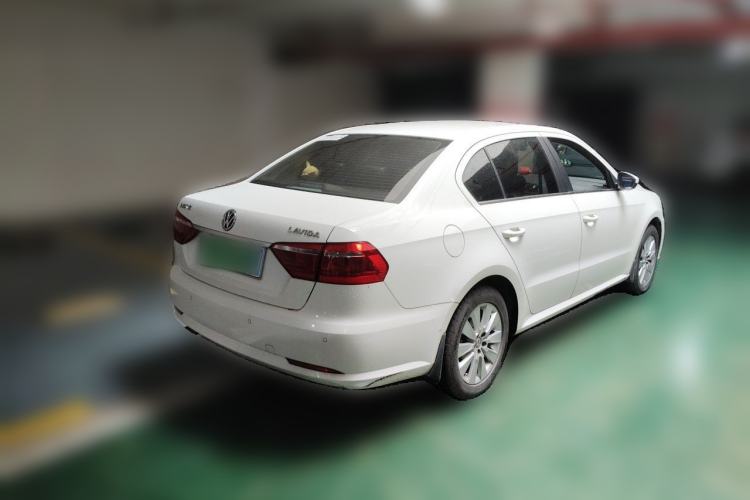 Used Volkswagen Lavida 2014 1.6L Automatic Sport Edition Rear Right 45 Deg