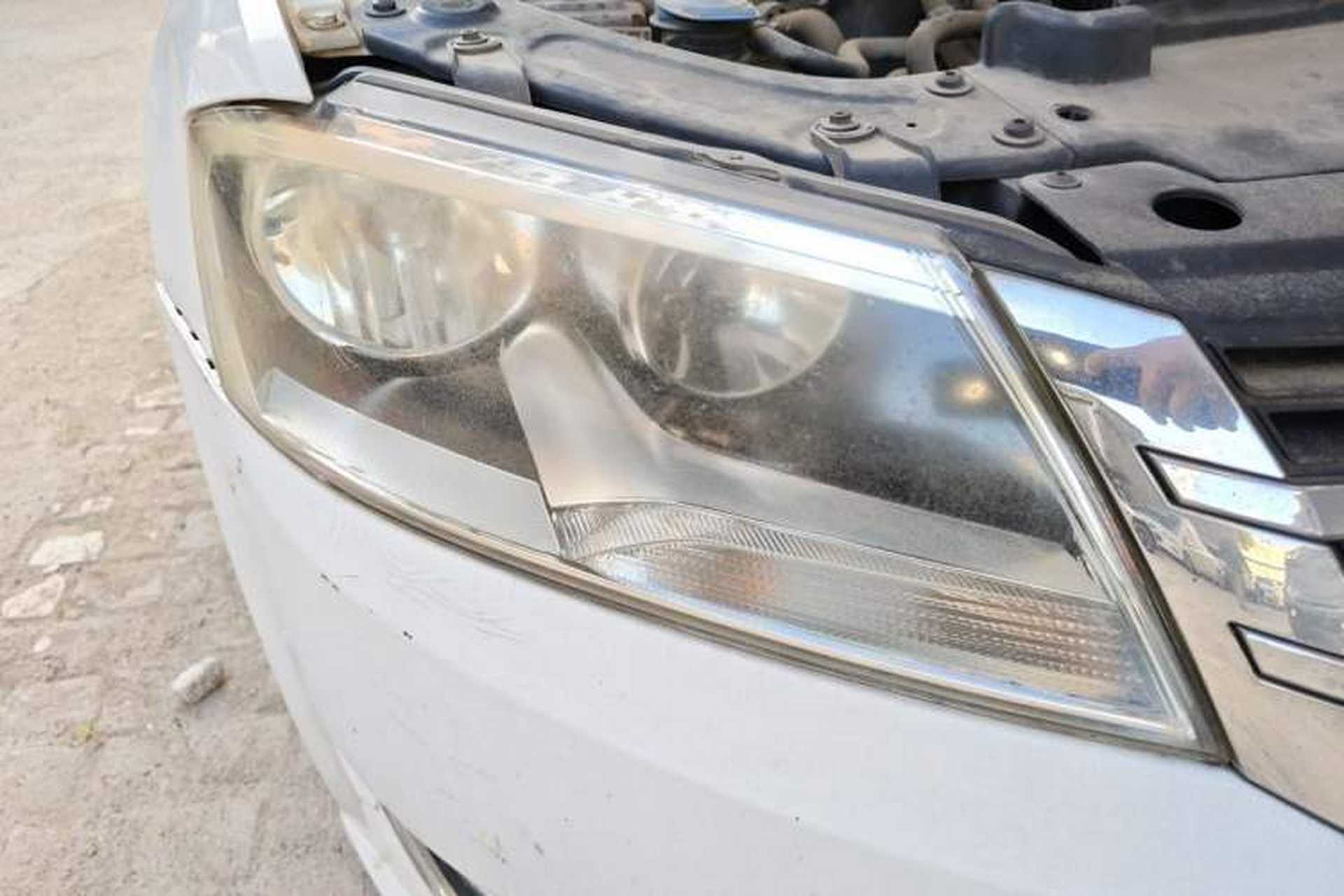 Used Volkswagen Lavida 2014 1.4 TSI DSG BlueMotion Technology Version Right Front Headlight