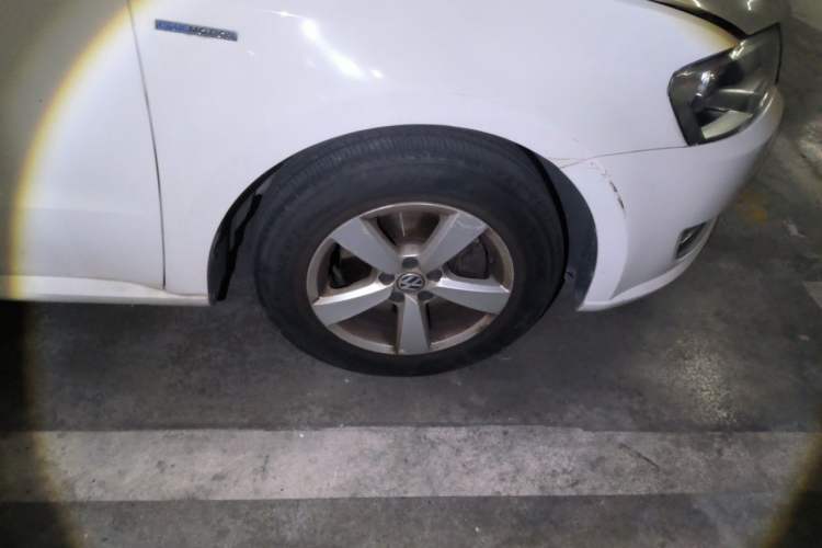 Used Volkswagen Lavida 2014 1.4 TSI DSG BlueMotion Technology Version Right Front Wheel Hub