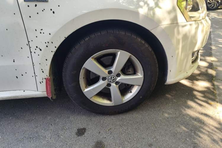 Used Volkswagen Lavida 2014 1.4 TSI DSG BlueMotion Technology Version Right Front Wheel Hub