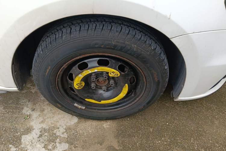 Used Volkswagen Lavida 2014 1.4TSI DSG Sport Edition Right Front Wheel Hub