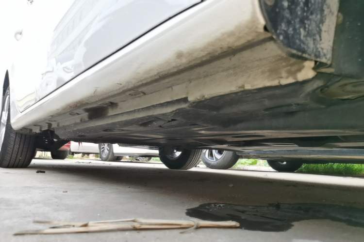 Used Volkswagen Lavida 2014 1.4 TSI DSG BlueMotion Technology Version Right Side Sill