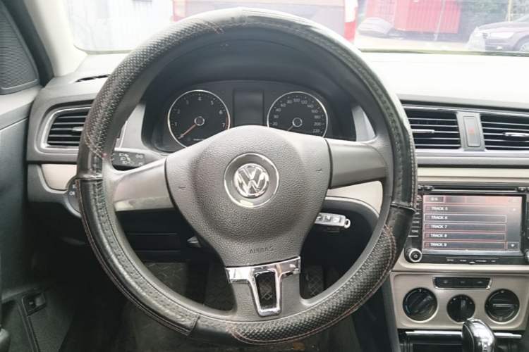 Used Volkswagen Lavida 2014 1.4TSI DSG 30th Anniversary Edition Steering Wheel