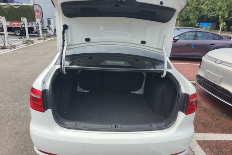 Used Volkswagen Lavida 2014 1.4 TSI DSG BlueMotion Technology Version Trunk
