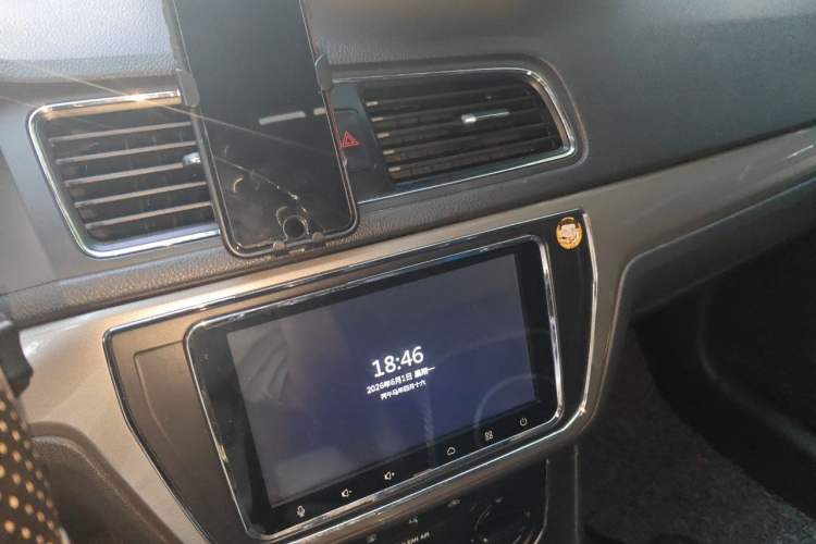 Used Volkswagen Lavida 2015 230TSI DSG Comfort Edition Audio And AC Panel