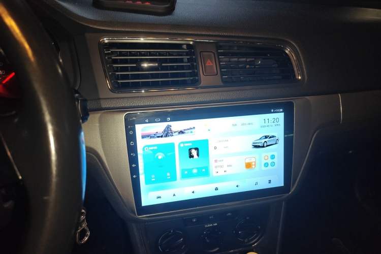 Used Volkswagen Lavida 2015 230TSI DSG Comfort Edition Audio And AC Panel