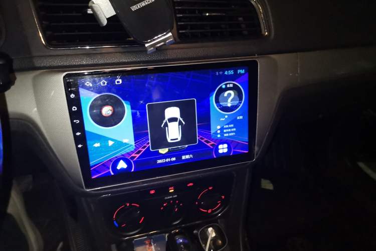 Used Volkswagen Lavida 2015 1.6L Automatic Comfort Edition Audio And AC Panel
