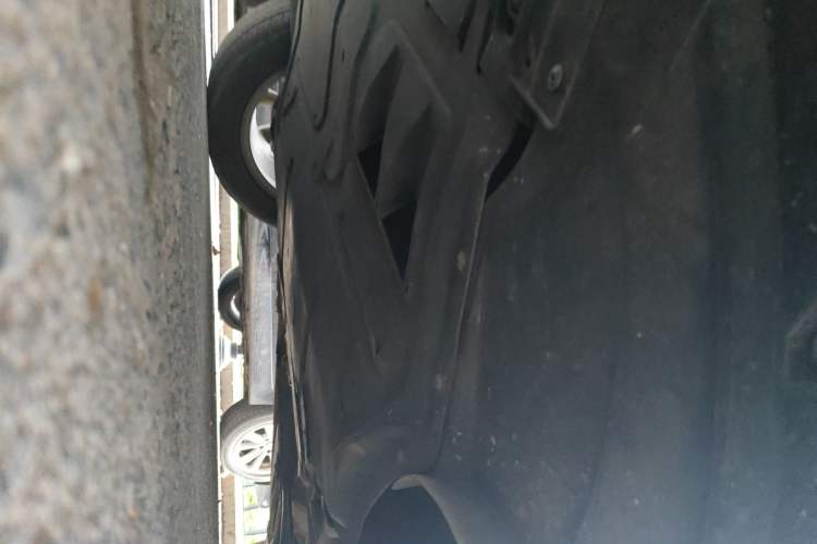 Used Volkswagen Lavida 2015 1.6L Manual Comfort Edition Chassis Front Left