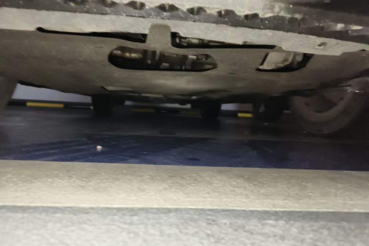 Used Volkswagen Lavida 2015 1.6L Manual Comfort Edition Chassis Front