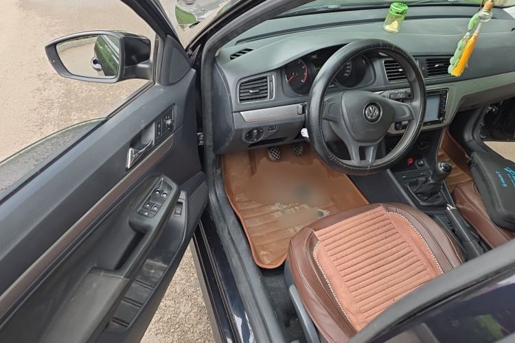 Used Volkswagen Lavida 2015 1.6L Manual Fashion Edition Driver Seat