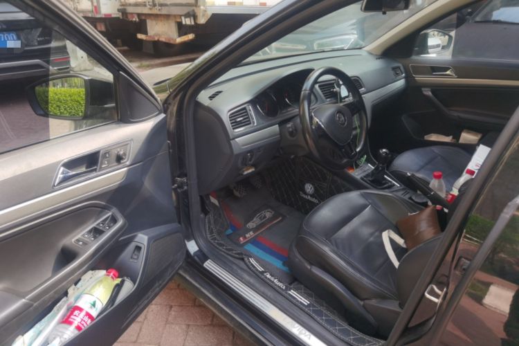 Used Volkswagen Lavida 2015 1.6L Manual Comfort Edition Driver Seat