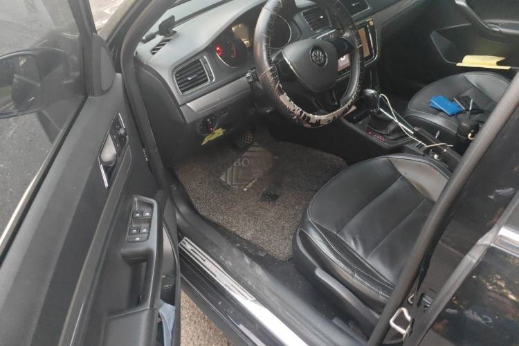 Used Volkswagen Lavida 2015 230TSI DSG Comfort Edition Driver Seat