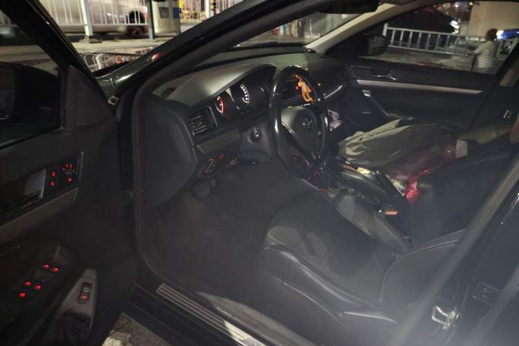 Used Volkswagen Lavida 2015 230TSI DSG Comfort Edition Driver Seat