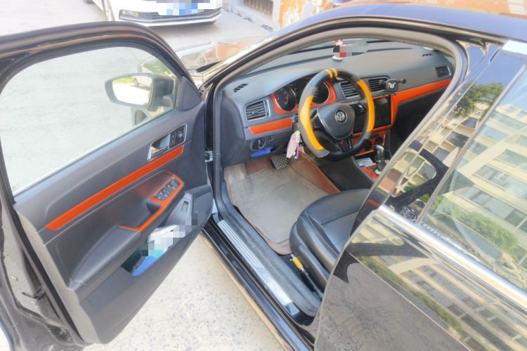 Used Volkswagen Lavida 2015 230TSI DSG Comfort Edition Driver Seat