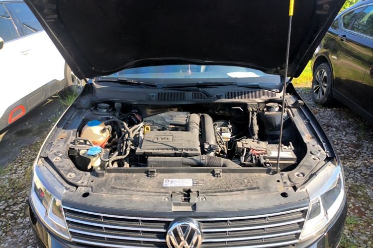 Used Volkswagen Lavida 2015 230TSI DSG Comfort Edition Engine Bay