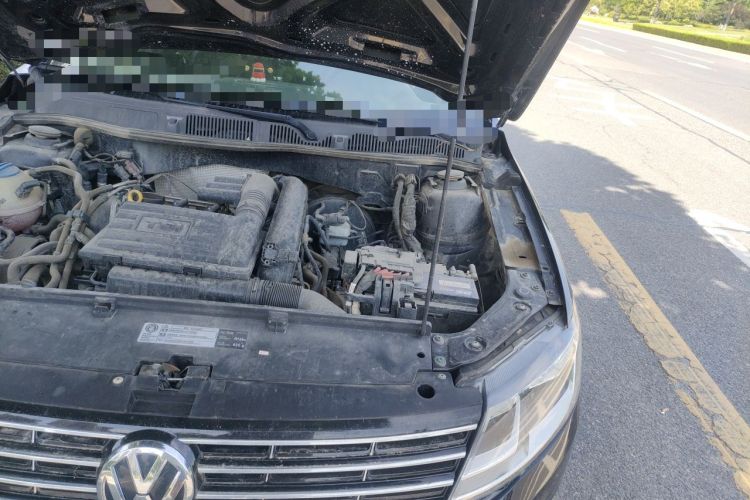 Used Volkswagen Lavida 2015 230TSI DSG Comfort Edition Engine Bay Left