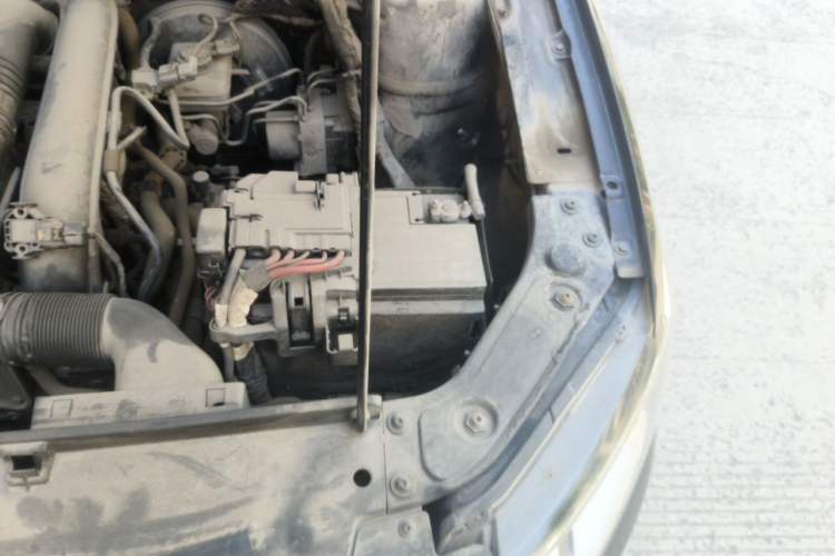 Used Volkswagen Lavida 2015 230TSI DSG Comfort Edition Engine Bay Left