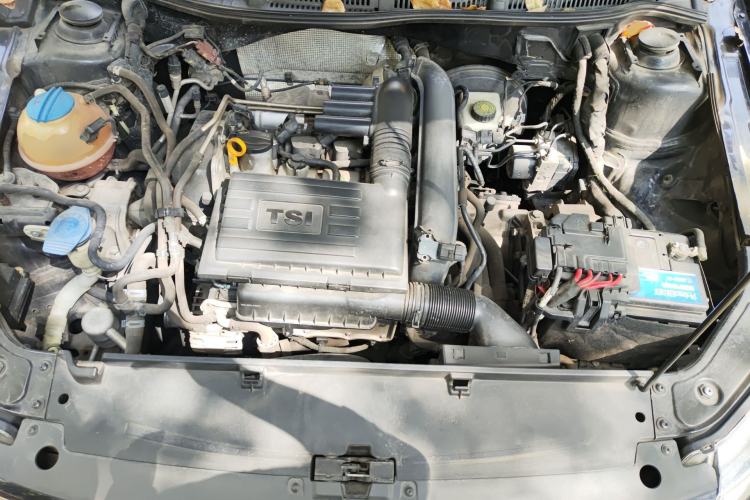 Used Volkswagen Lavida 2015 230TSI DSG Comfort Edition Engine Bay