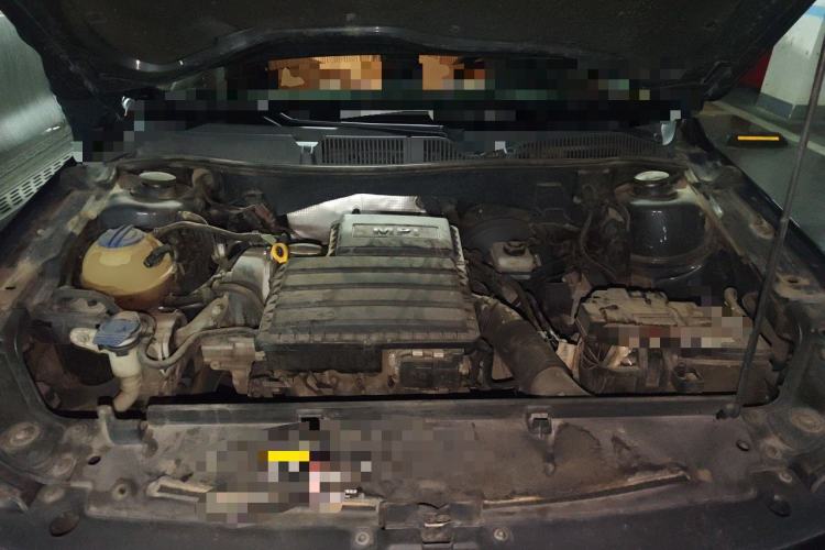 Used Volkswagen Lavida 2015 1.6L Automatic Comfort Edition Engine Bay