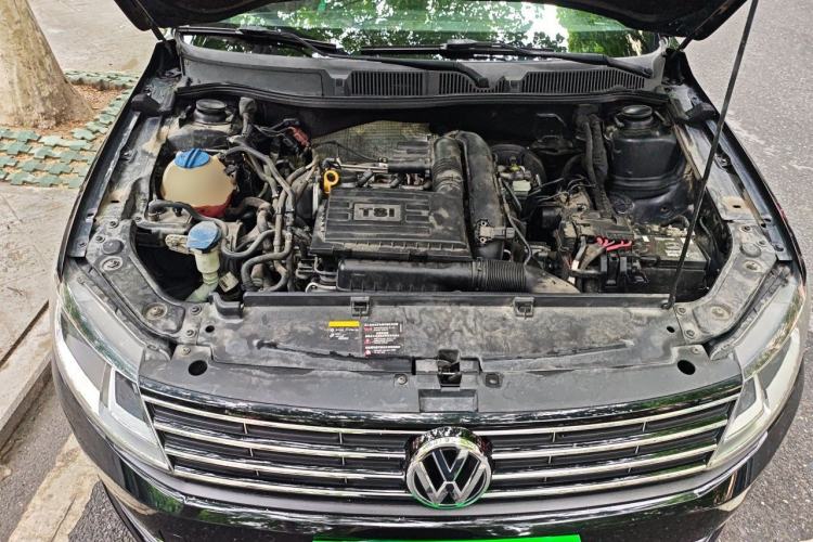 Used Volkswagen Lavida 2015 230TSI DSG Comfort Edition Engine Bay