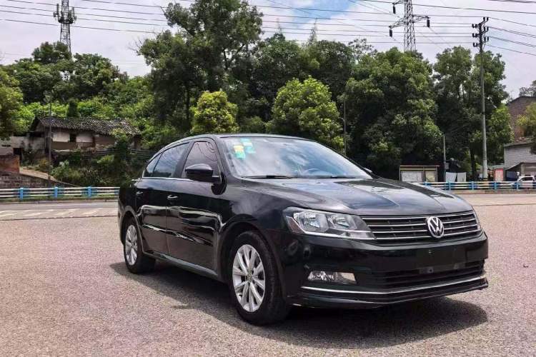 Used Volkswagen Lavida 2015 230TSI DSG Comfort Edition Exterior 1