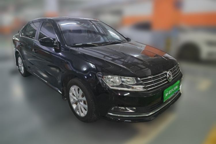 Used Volkswagen Lavida 2015 1.6L Automatic Comfort Edition Exterior 2