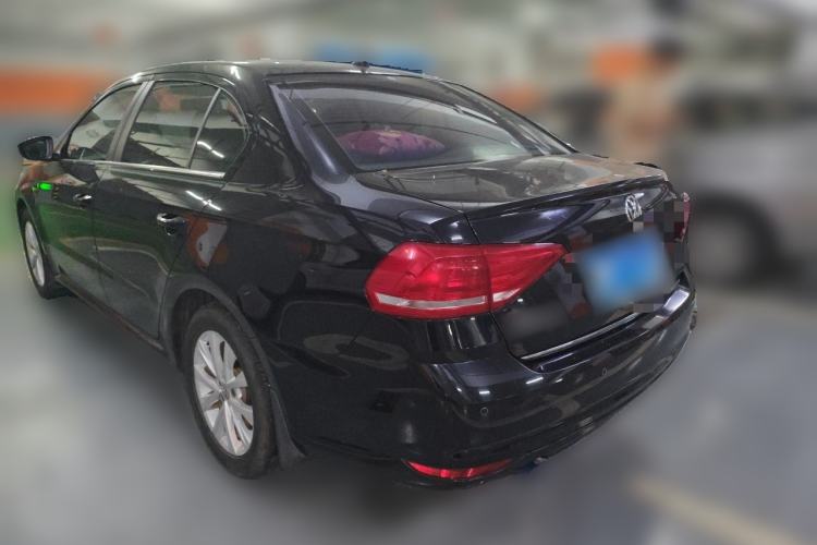 Used Volkswagen Lavida 2015 1.6L Automatic Comfort Edition Exterior 3