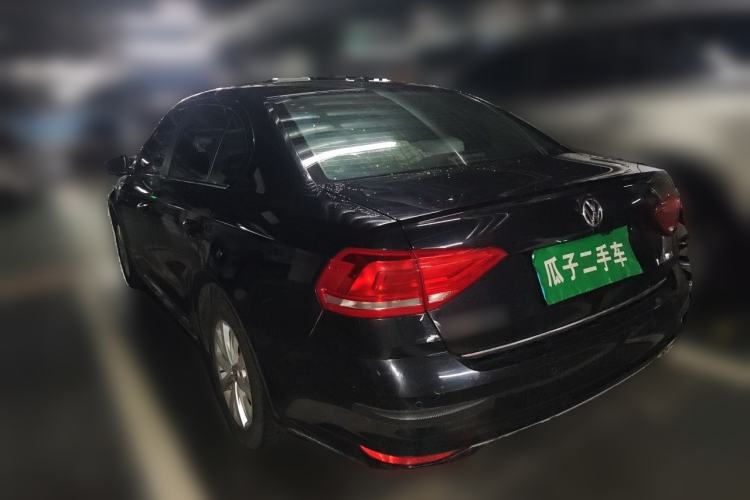 Used Volkswagen Lavida 2015 1.6L Automatic Comfort Edition Exterior 3