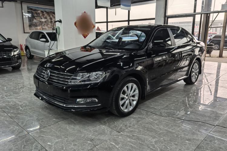 Used Volkswagen Lavida 2015 1.6L Automatic Comfort Edition Exterior 4