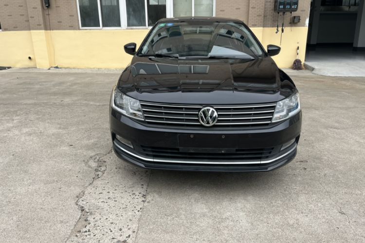 Used Volkswagen Lavida 2015 1.6L Automatic Comfort Edition Exterior 9