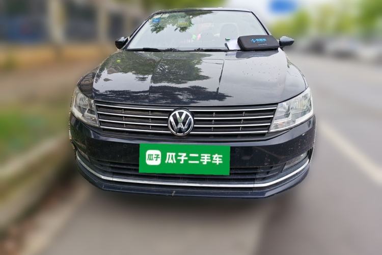Used Volkswagen Lavida 2015 1.6L Automatic Comfort Edition Front