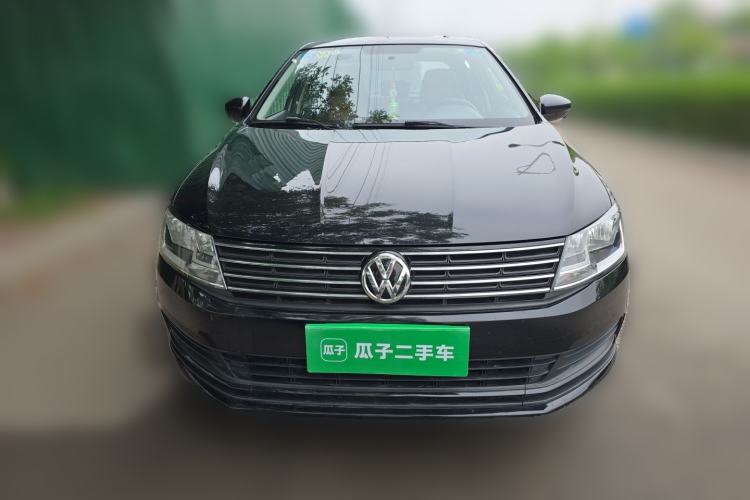Used Volkswagen Lavida 2015 1.6L Manual Fashion Edition Front
